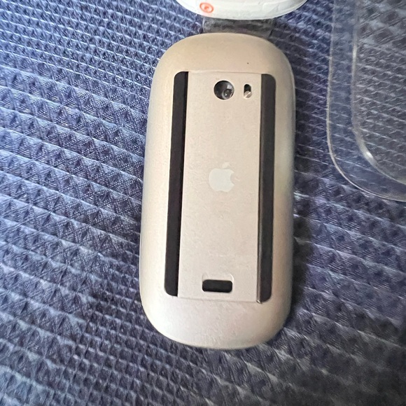 Apple Magic Mouse - Picture 6 of 9